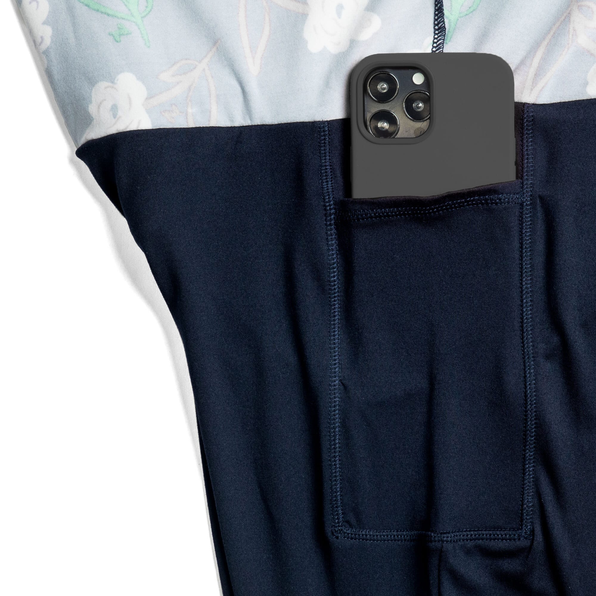 Hula Skirted Lugging - Image 52