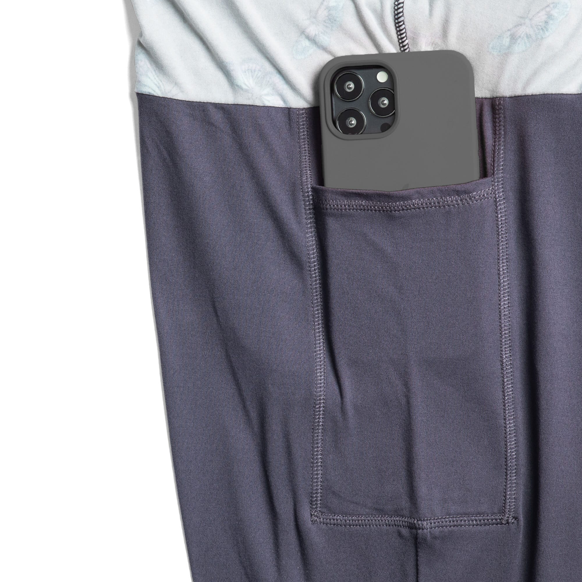 Hula Skirted Lugging - Image 70