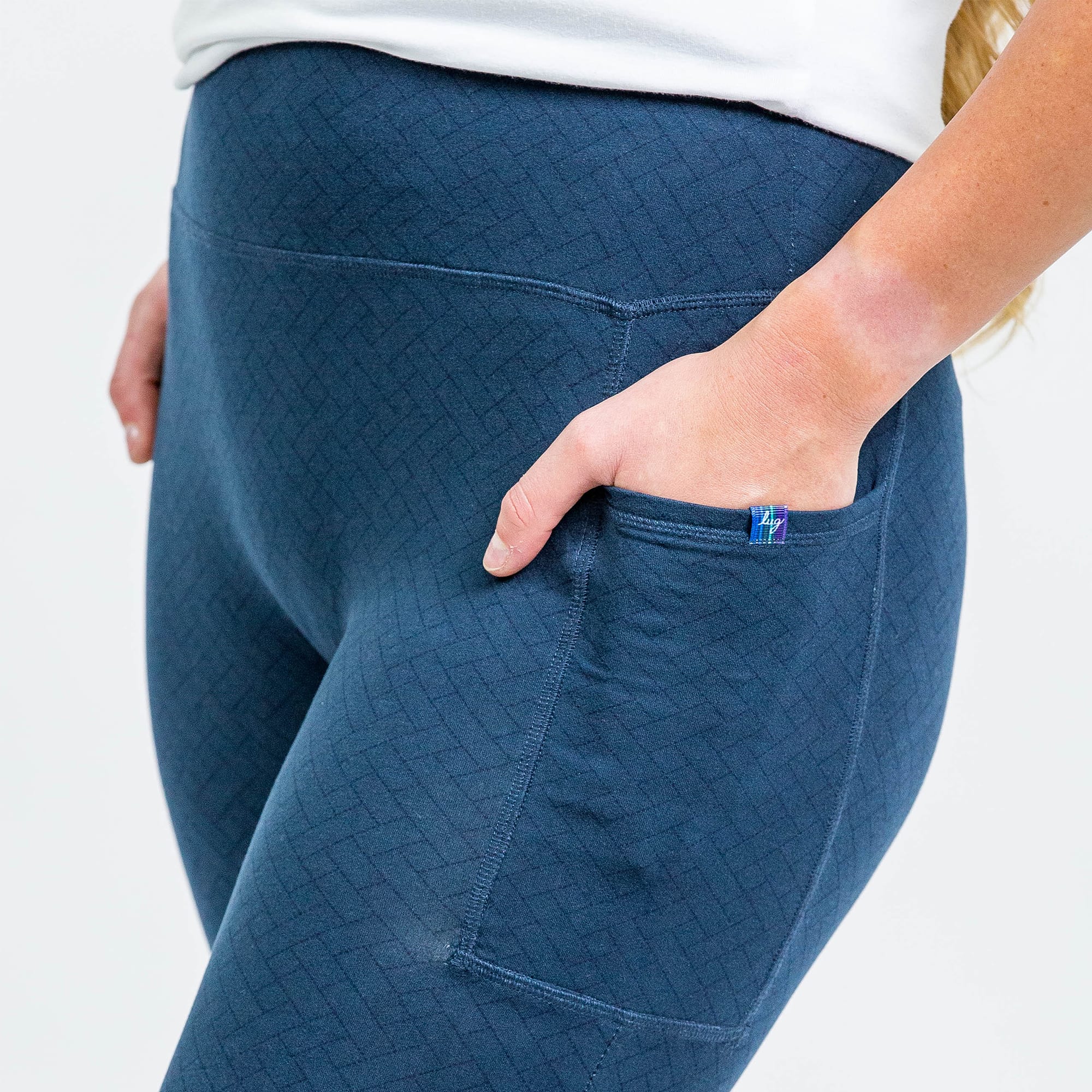 Lugging Ankle Leggings - Solids - Image 34