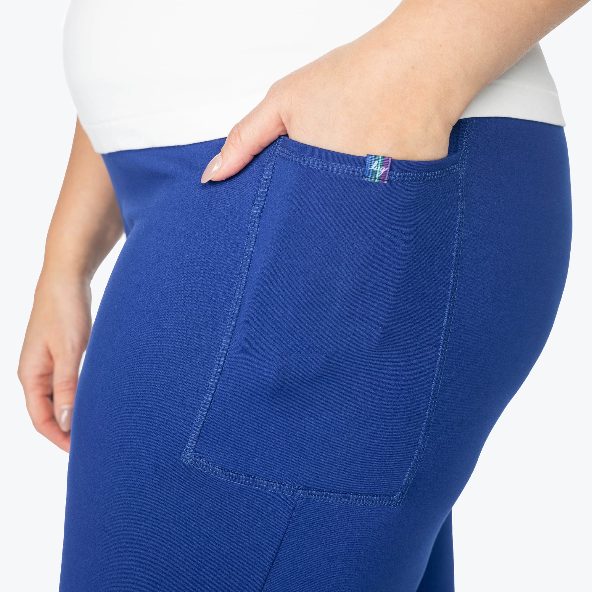 Lugging Cropped Leggings - Image 46
